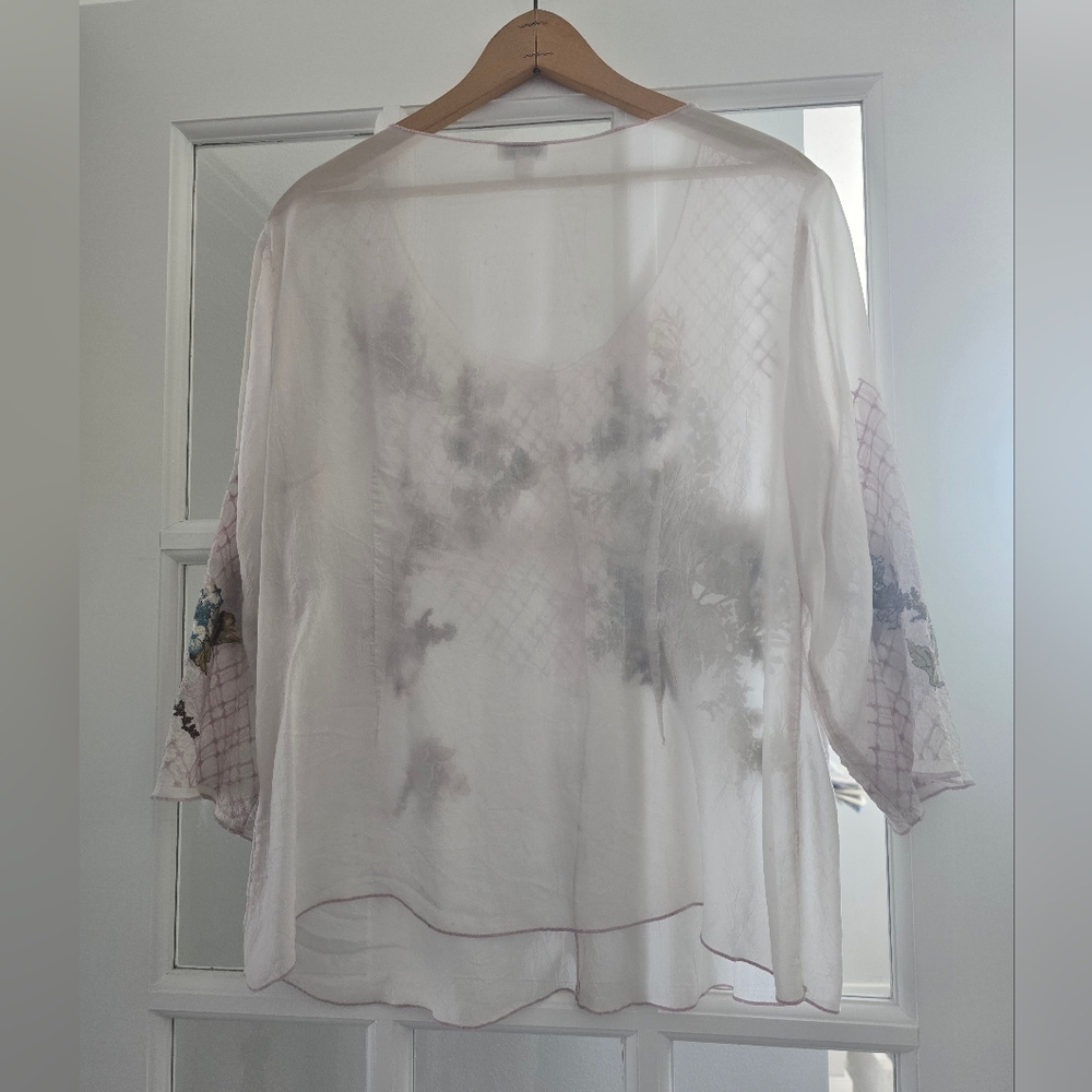 J. Jill Floral Embroidered Cottagecore Semi Sheer Blouse In Light Lilac Like New - Picture 3 of 10